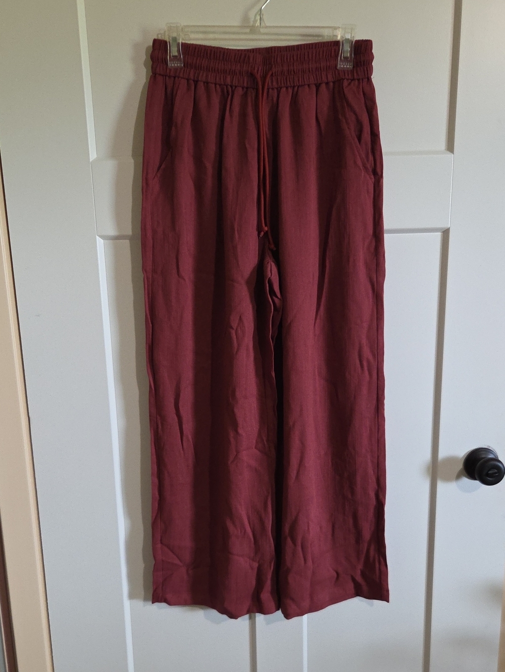HALARA Wide-Leg Drawstring Pants in Burgundy